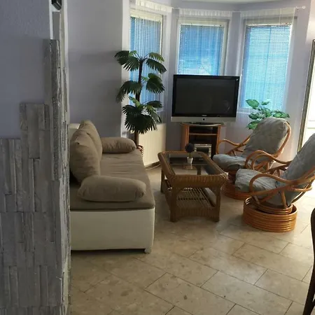 Aquarius Apartament *
